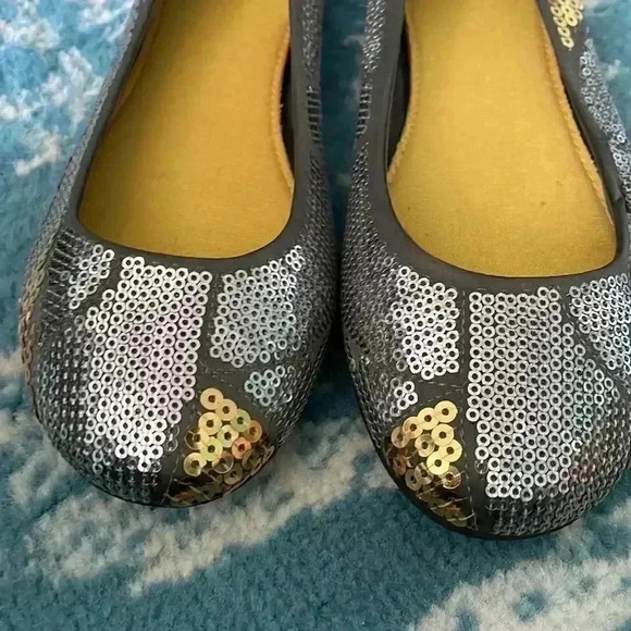 BC Golden and silver sequin canvas ballet flats seven - Picture 6 of 7